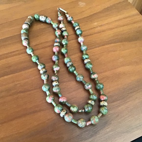 Semi-Precious Stone Necklace & Earrings Vintage - Picture 10 of 16